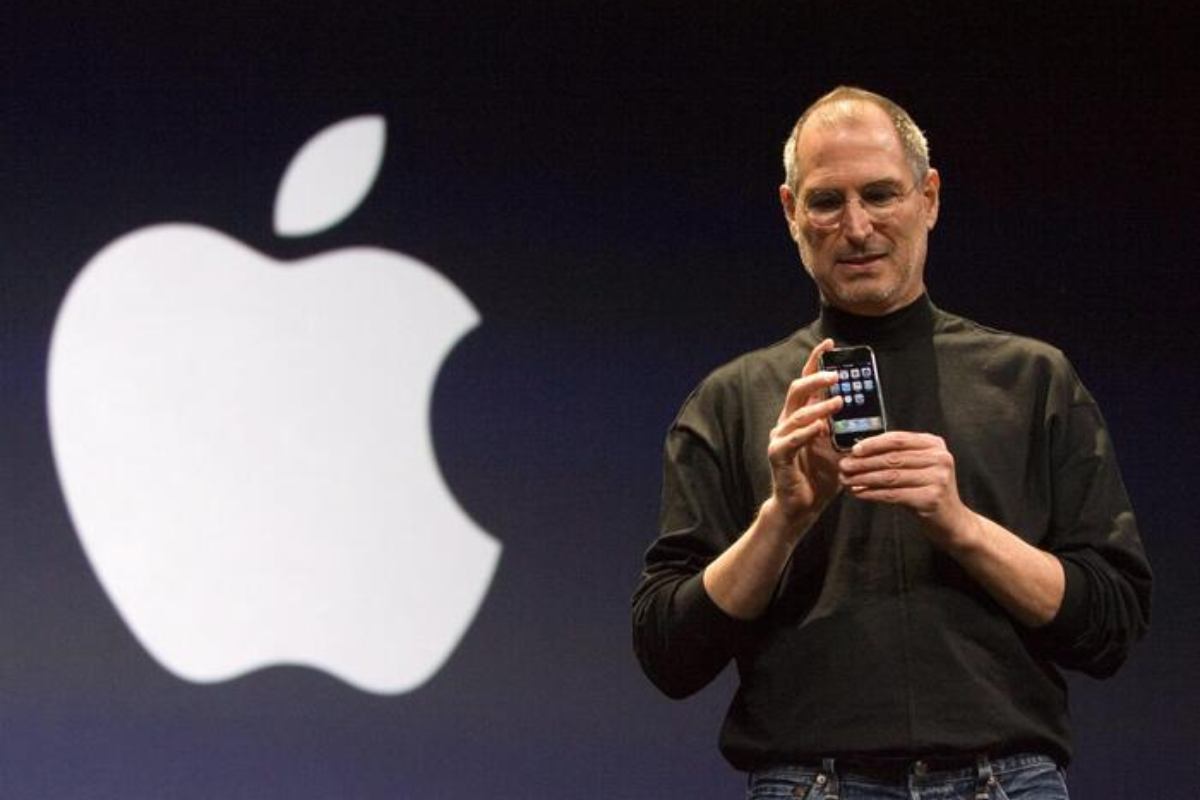 Il primo curriculum di Steve Jobs era pieno di errori