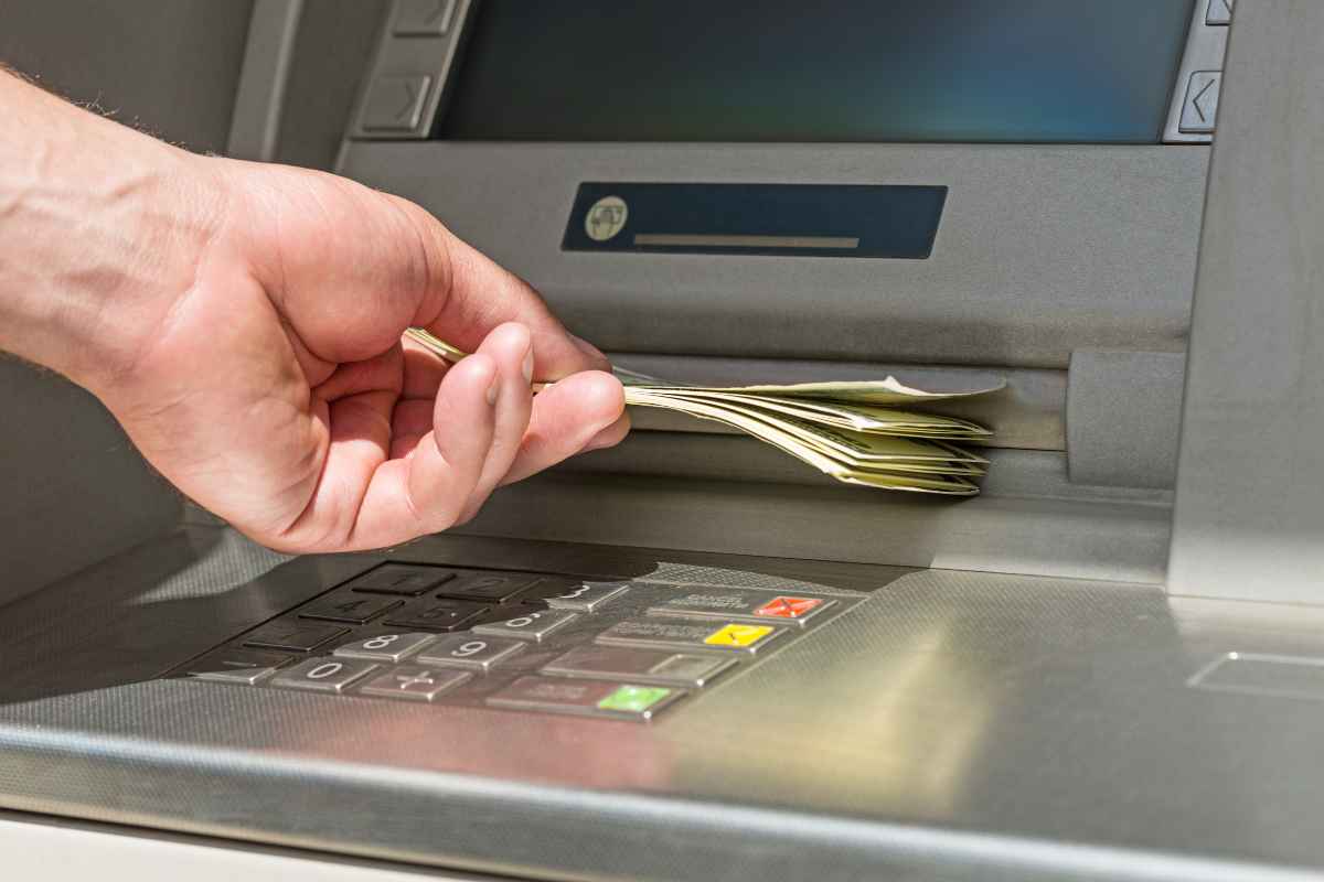 quale pagamento preferire tra bancomat o carta di credito